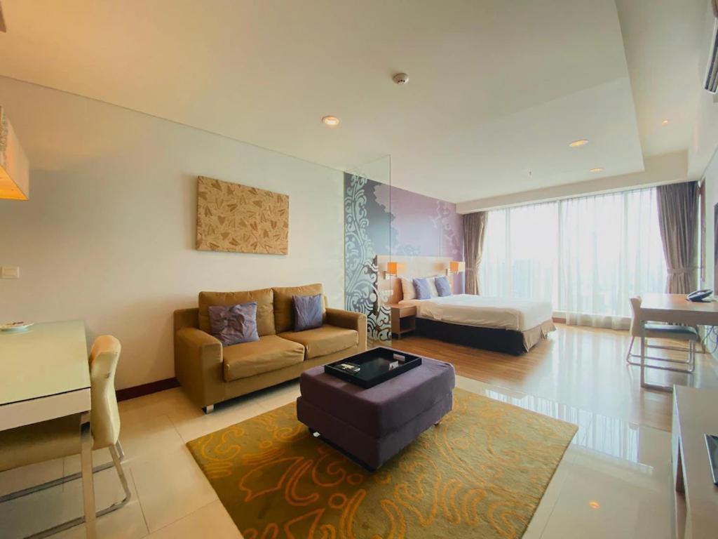 The H Tower Rasuna Suites Kuningan Jakarta By Villaloka 外观 照片