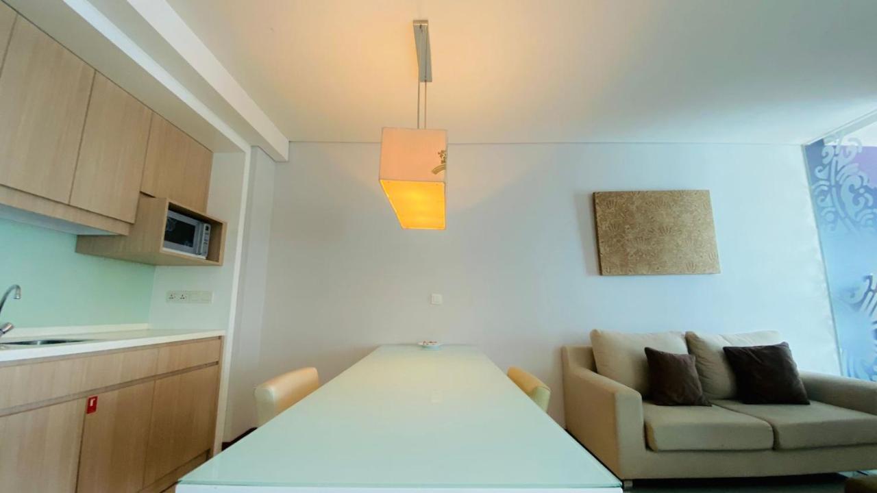 The H Tower Rasuna Suites Kuningan Jakarta By Villaloka 外观 照片