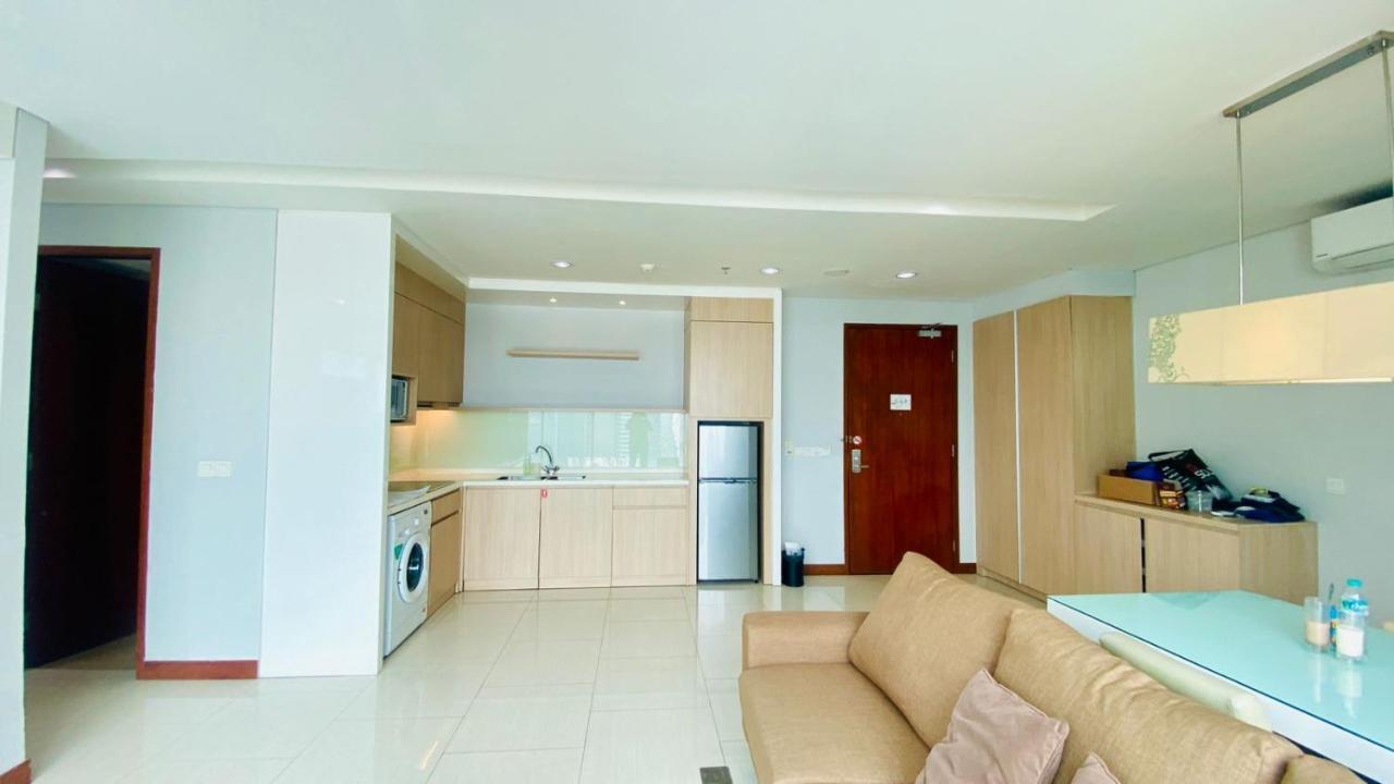 The H Tower Rasuna Suites Kuningan Jakarta By Villaloka 外观 照片