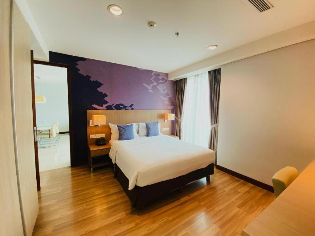 The H Tower Rasuna Suites Kuningan Jakarta By Villaloka 外观 照片