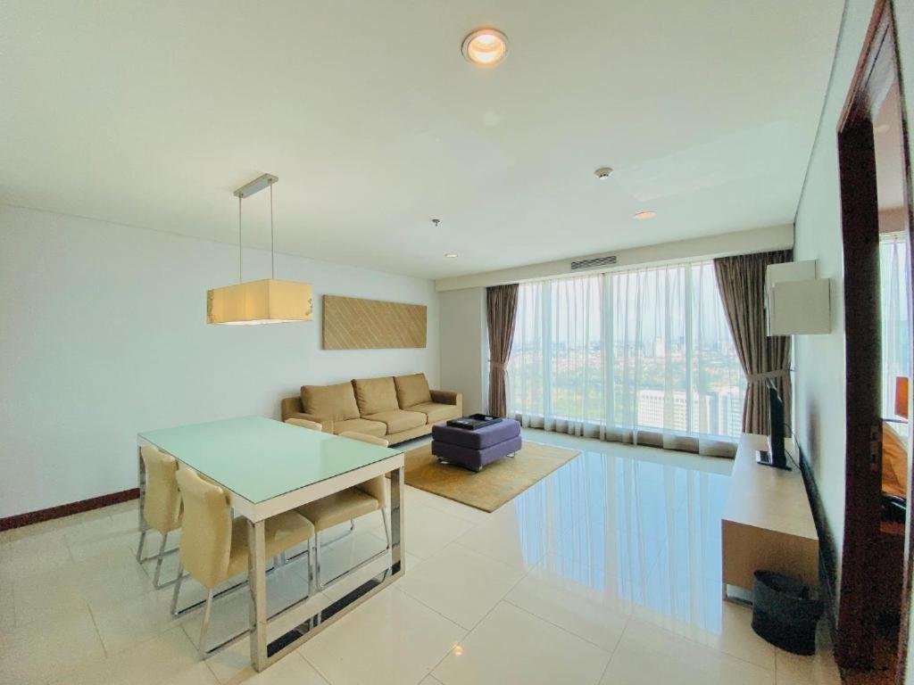 The H Tower Rasuna Suites Kuningan Jakarta By Villaloka 外观 照片