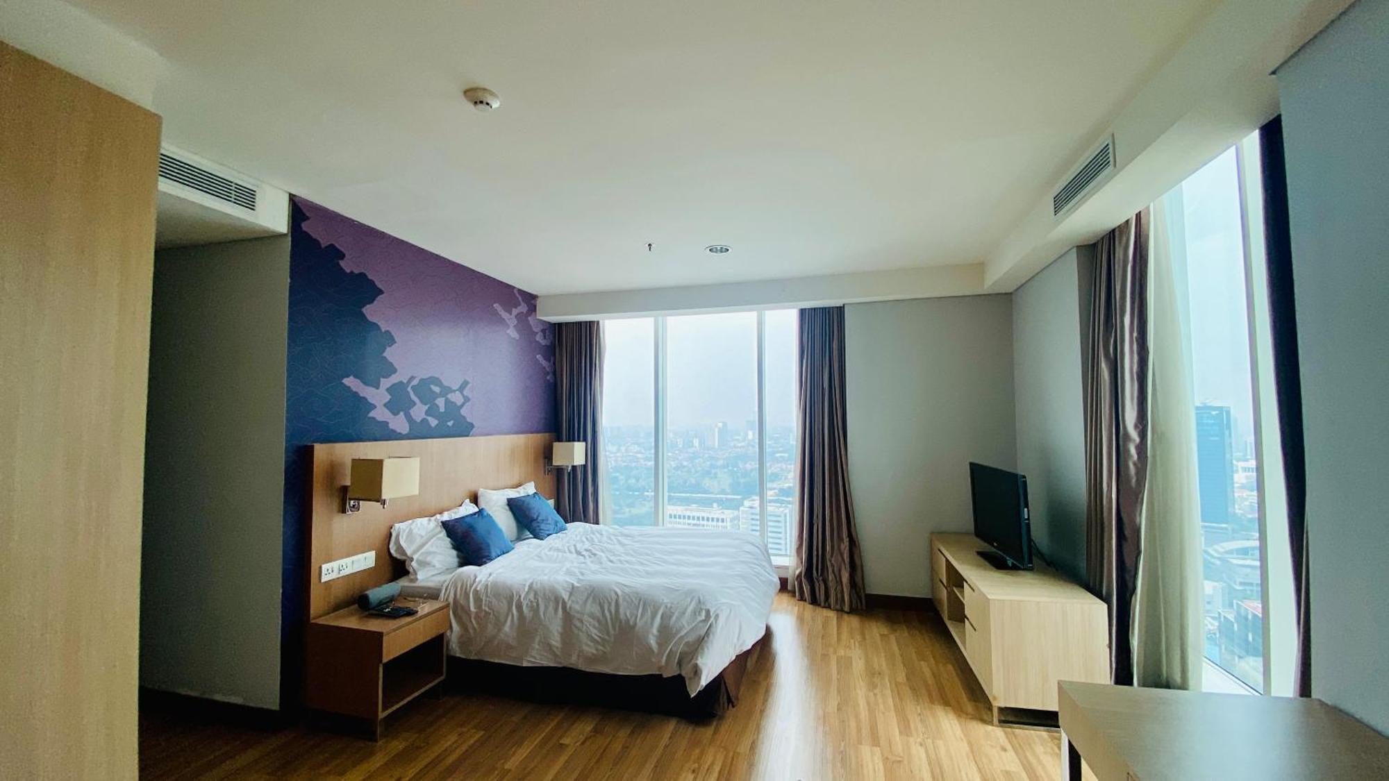 The H Tower Rasuna Suites Kuningan Jakarta By Villaloka 外观 照片