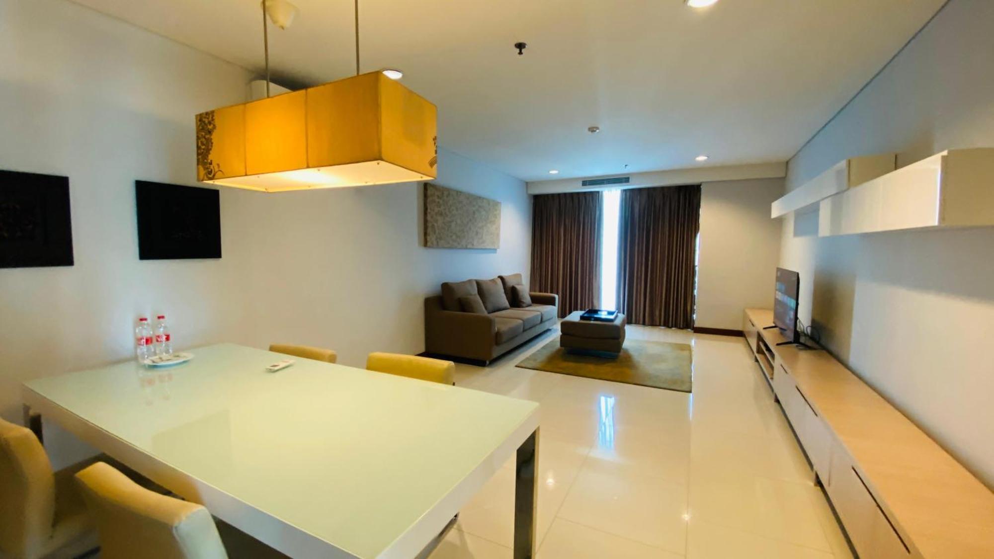 The H Tower Rasuna Suites Kuningan Jakarta By Villaloka 外观 照片