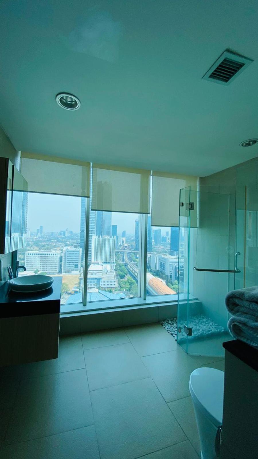 The H Tower Rasuna Suites Kuningan Jakarta By Villaloka 外观 照片