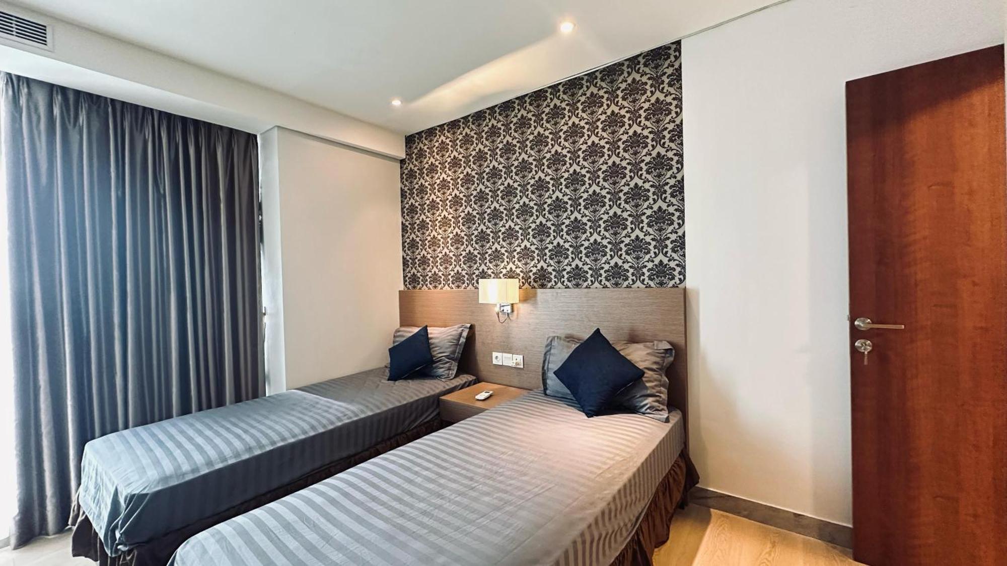 The H Tower Rasuna Suites Kuningan Jakarta By Villaloka 外观 照片