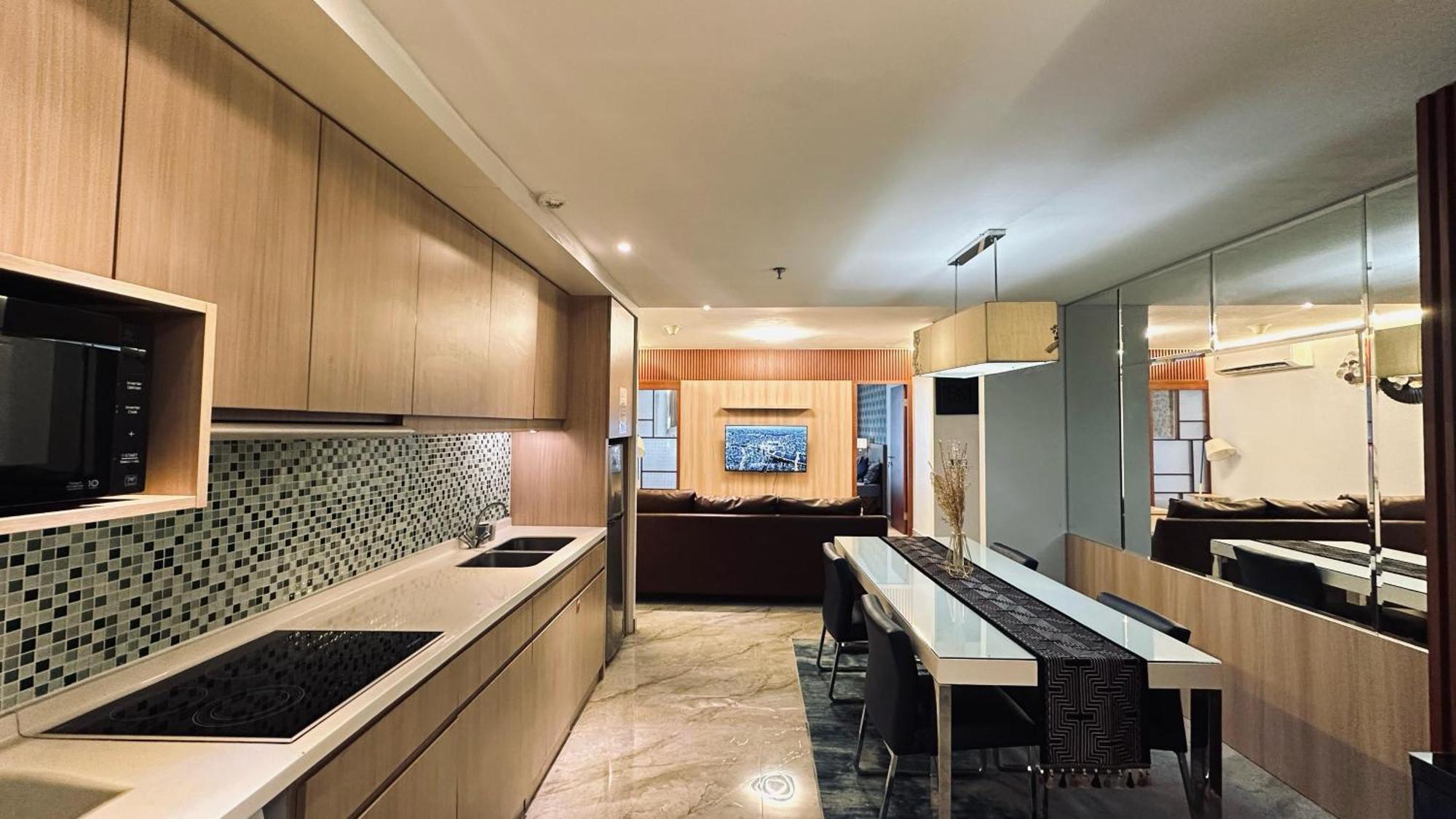 The H Tower Rasuna Suites Kuningan Jakarta By Villaloka 外观 照片