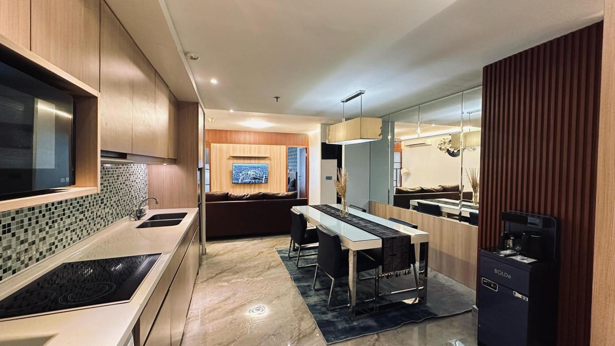 The H Tower Rasuna Suites Kuningan Jakarta By Villaloka 外观 照片