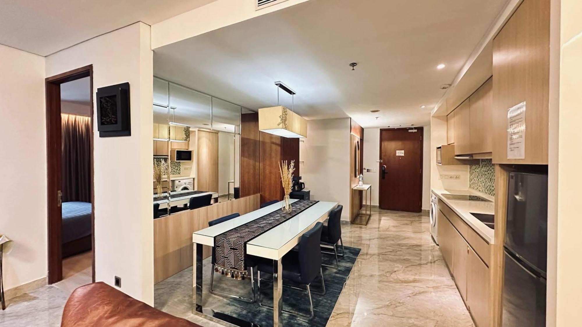 The H Tower Rasuna Suites Kuningan Jakarta By Villaloka 外观 照片